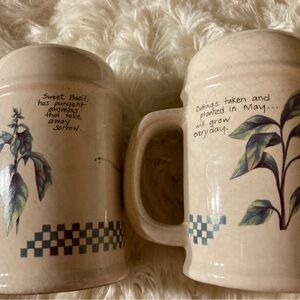 Vintage Treasure Craft Salt & Pepper Shakers 1996 Susan Zulauf Design